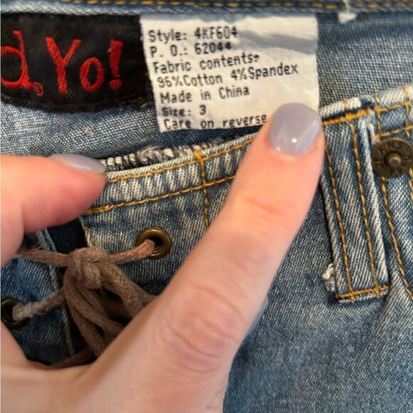 Mudd Yo! Y2K Lace Front Capris size 3 - Picture 5 of 7